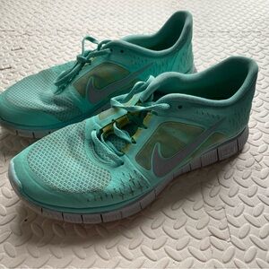 Nike Free Run Sneakers